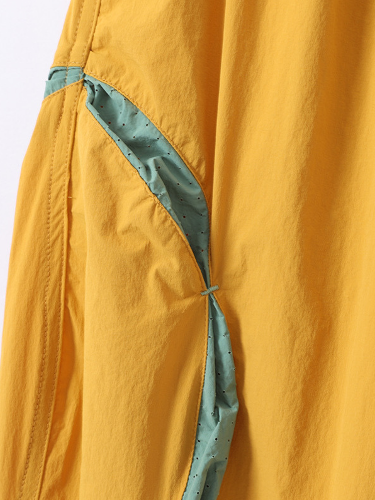 AlpineValley - UV-Resistant Water-Repellent Colorblock Cargo Pants