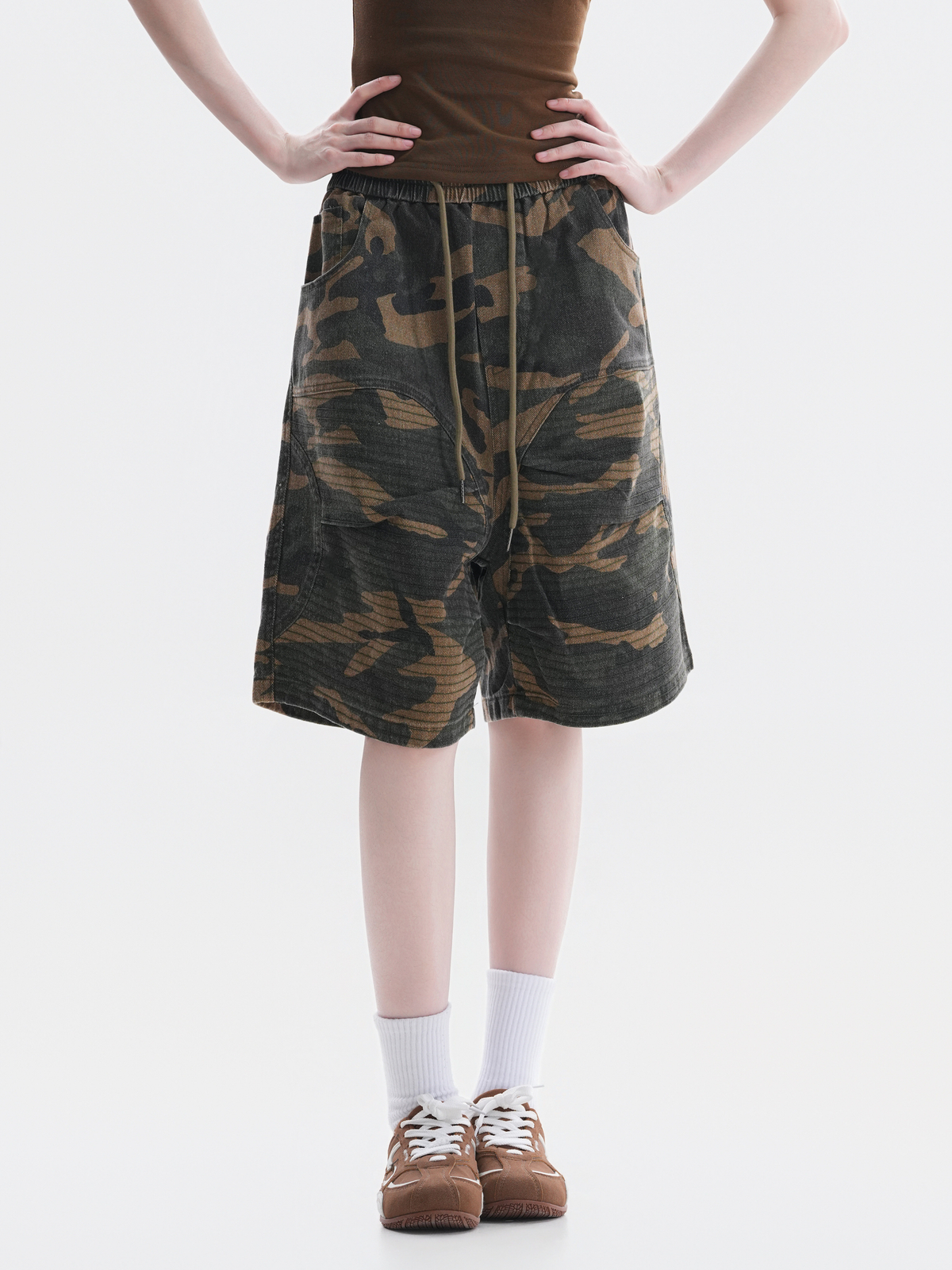 FoxCreek - Women's Washed Camo Cargo Shorts